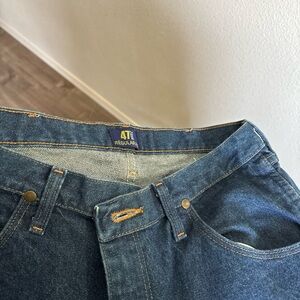 Wrangler Blue Straight Jeans Classic Denim